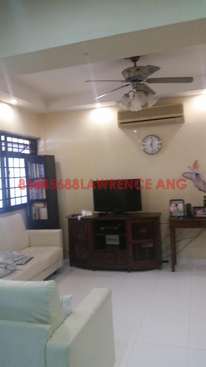 Canberra Road thumbnail photo